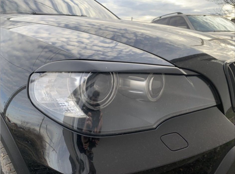 Накладка на передні фари BMW X5 E70 (2006-2010)