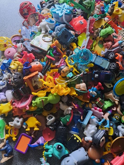 Zabawki z kinder niespodzianki