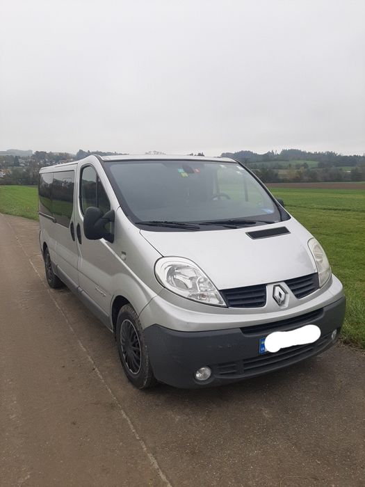 Renault Trafic 2.5 (150,,ps)2007 280 000 км.