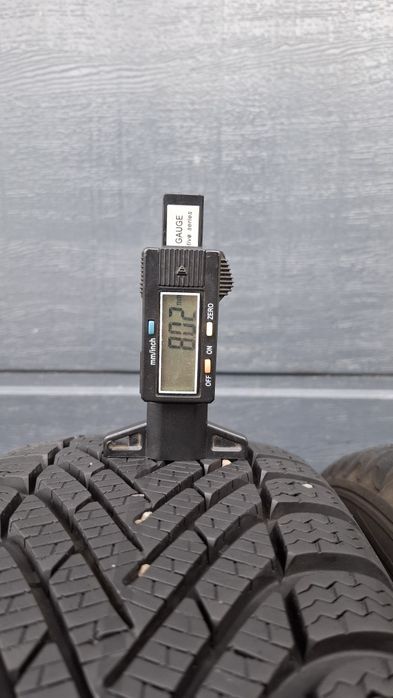 Pirelli 185/60 R15 Winter 8 mm