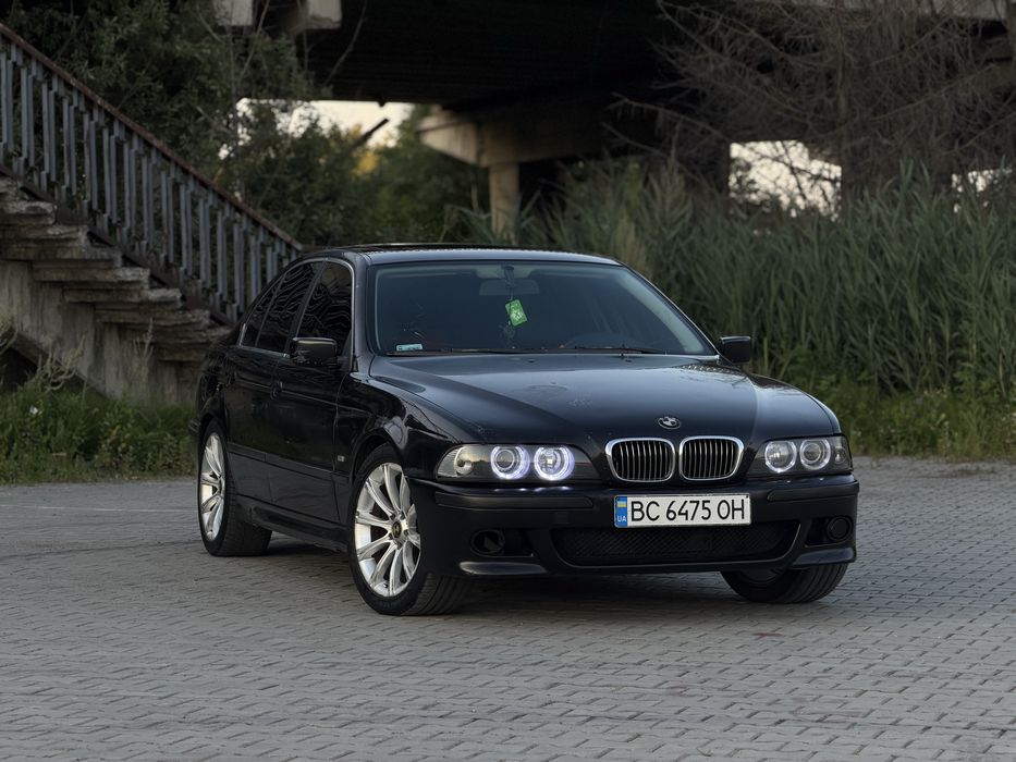 BMW e39 520i торг