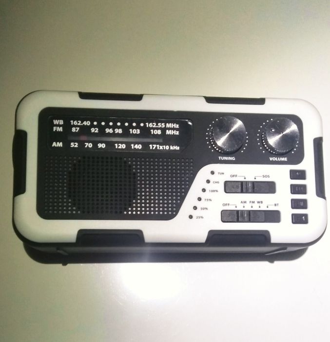 Радіоприймач 4в1 ліхтарик павербанк MP3 блютуз в наявності!!!