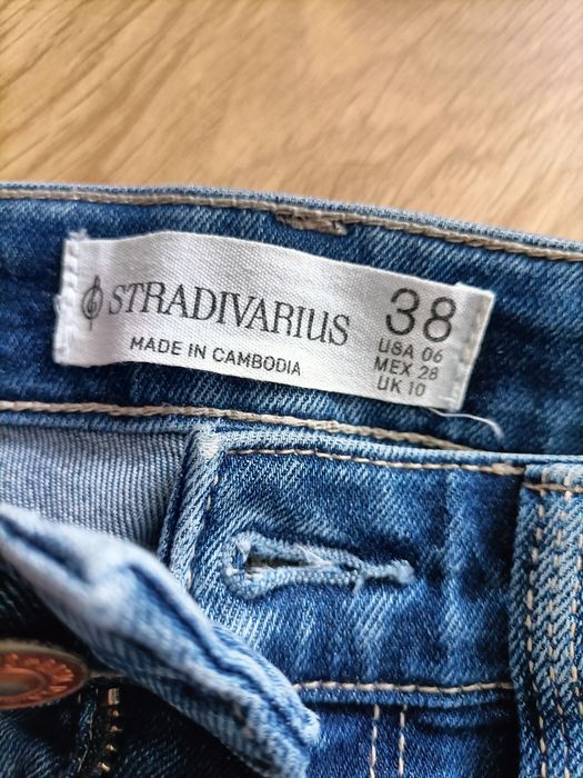 Spodnie dzinsy skinny 38/M Stradivarius