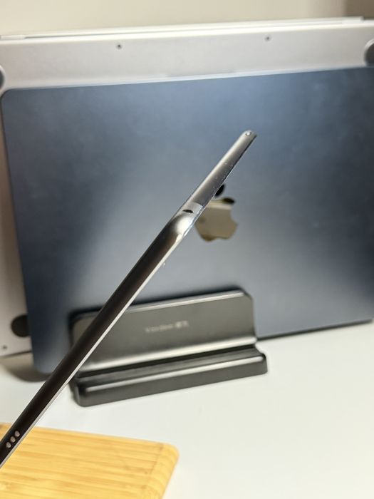 iPad 8 128GB Wi-Fi + LTE
