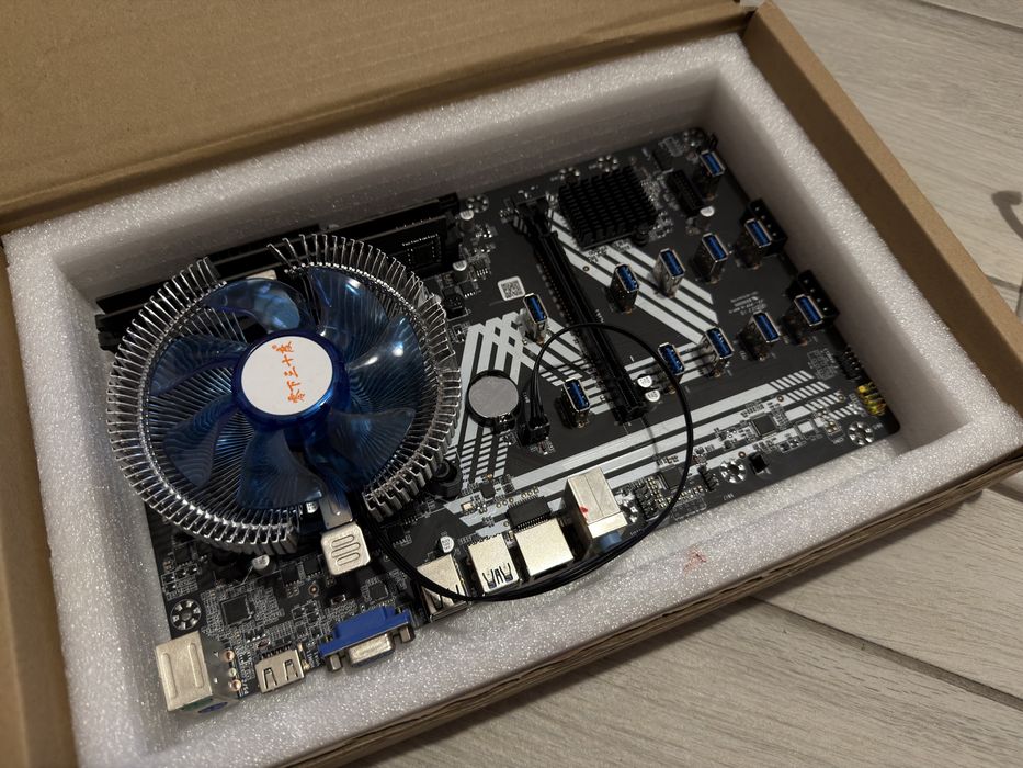 Материнська плата B250S + Intel G4400 + 8gb RAM + cooler