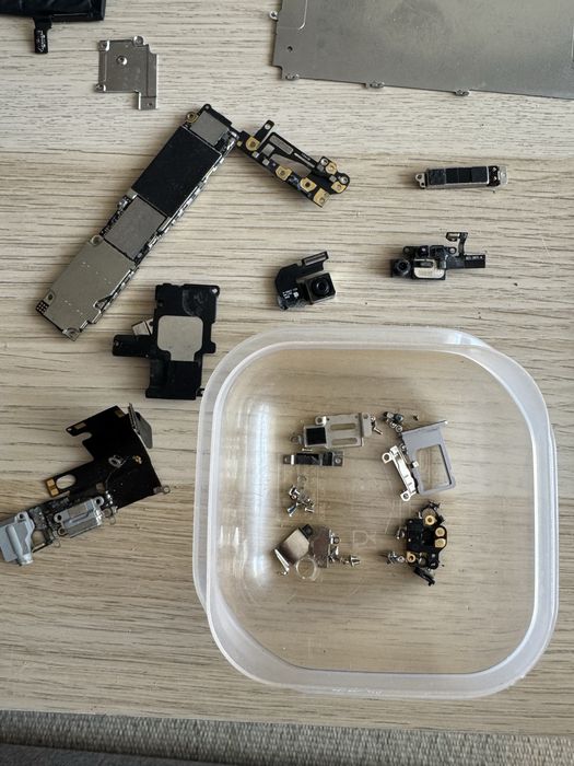 Telefon I phone Iphone 6 na wszystkie części bez wyświetlacza