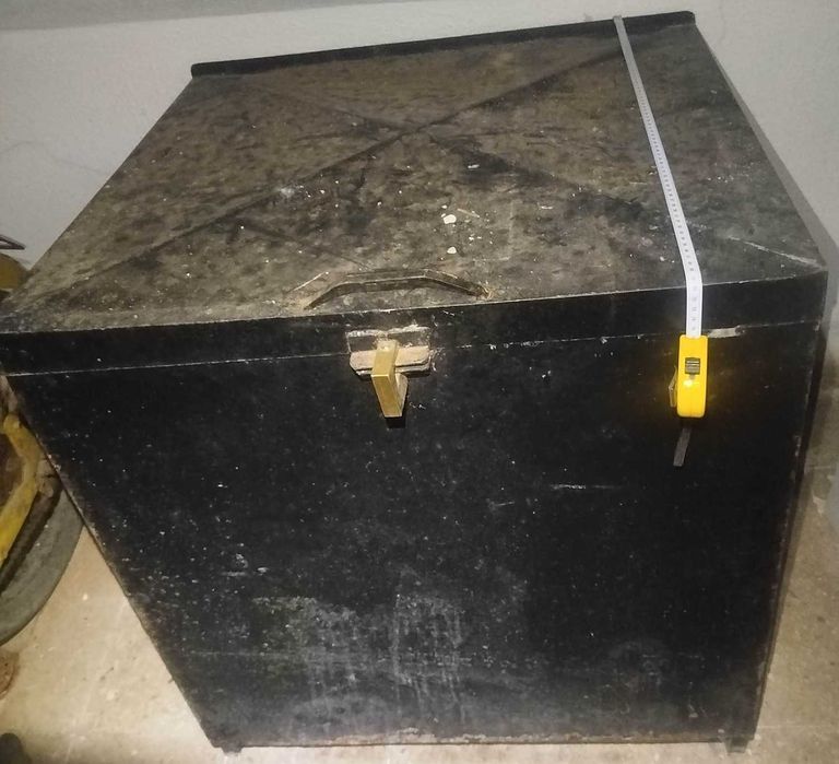 Caixa metálica de ferramentas