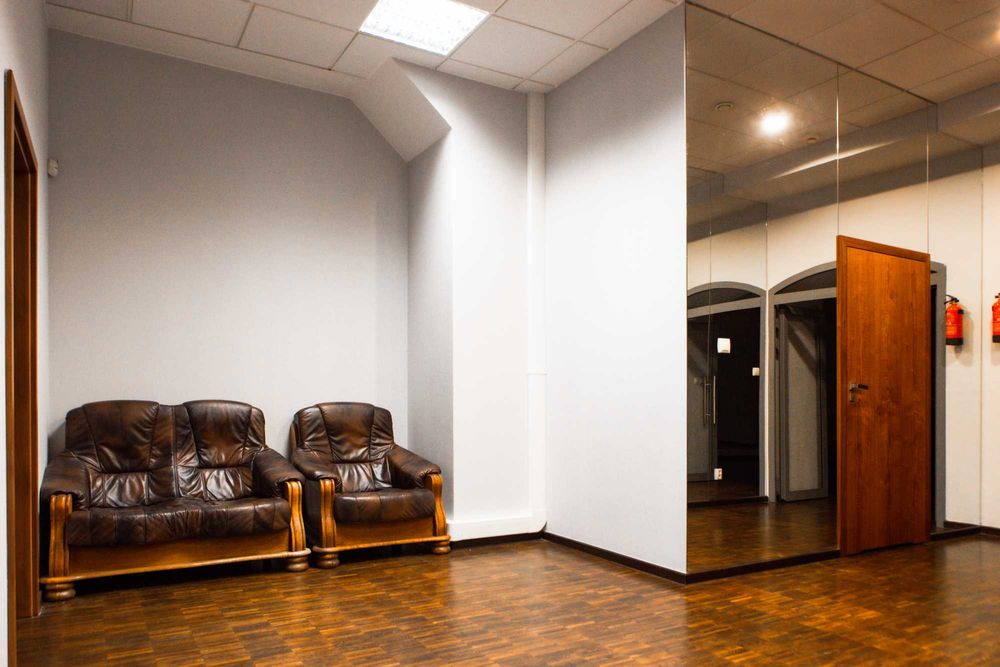 Sala fitness/konferencje/prezentacje/imprezy/osiemnastki(pow-50 m2)