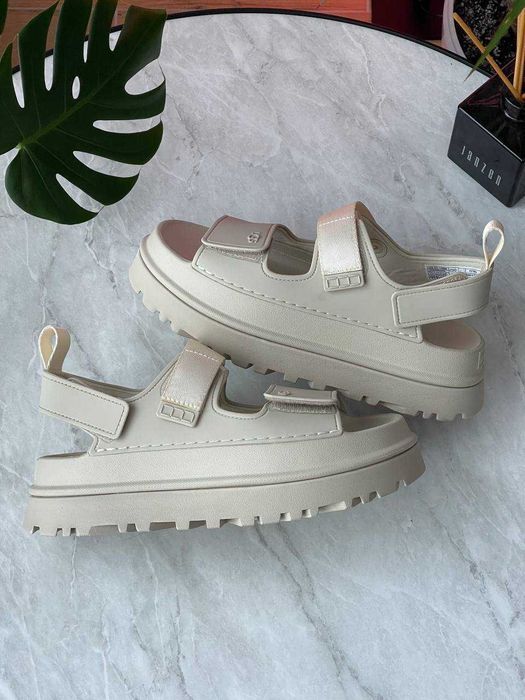 Женские летние сандалии Ugg Goldenglow Sandals жіночі сандалі угг