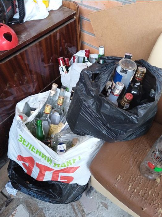 Пустая бутылка от 5 до 15 грн