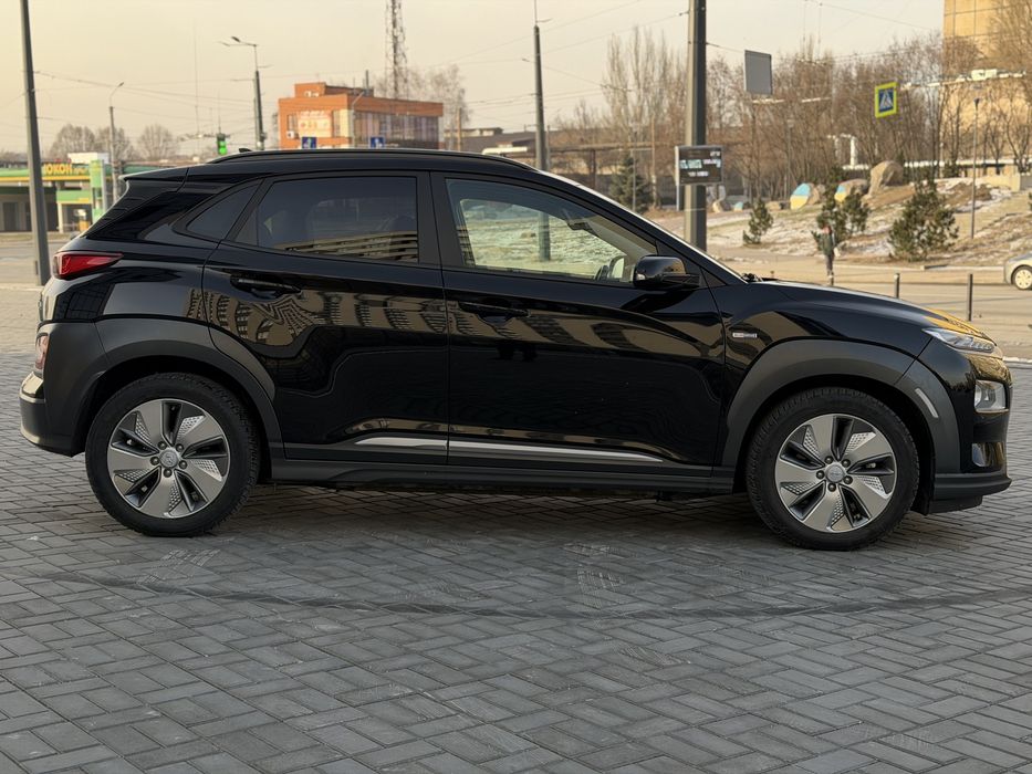 Hyundai Kona Electric 2020р.в, рест,  в комплектації Top+. 64 кВт
