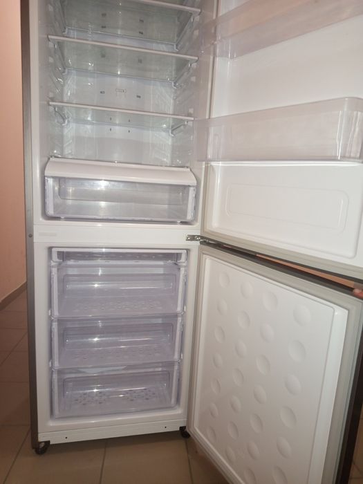 Продам холодильник Samsung