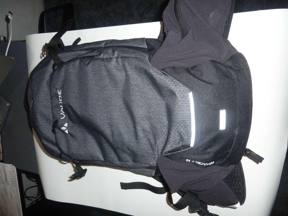 Plecak VAUDE bRACKET 14  rowerowy z sakwa na baterie nowy