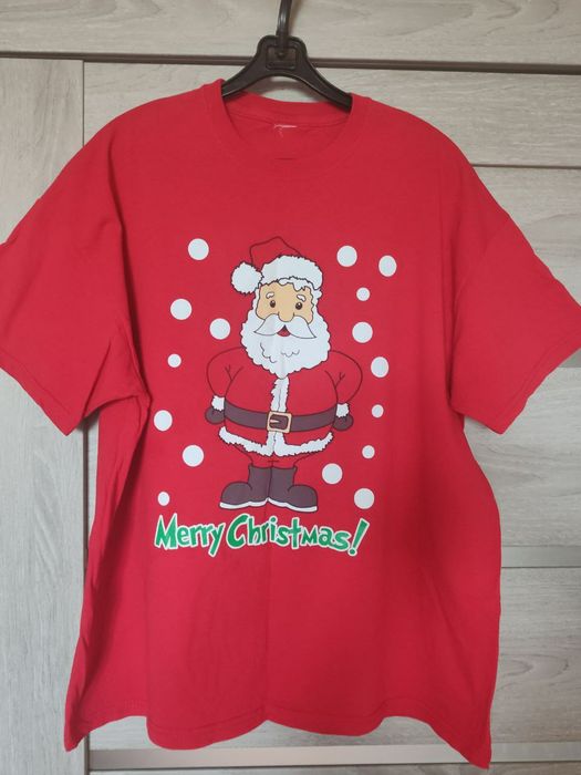 Кофти, футболкі для сну, домашній одяг є на великій зріст для