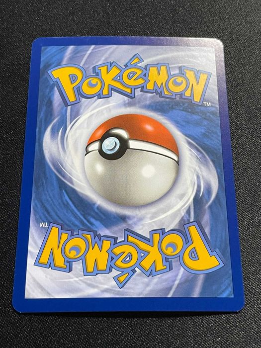 Carta Pokémon Flittle 101/198 Scarlet & Violet