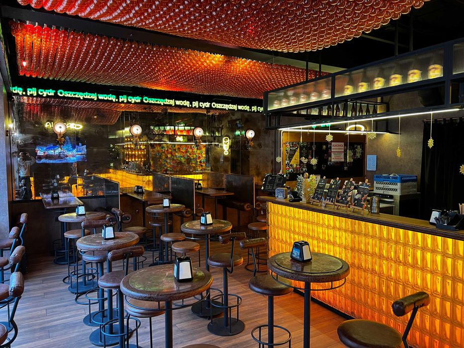 Odstąpię działający lokal gastronomiczny na ul. Piotrkowskiej