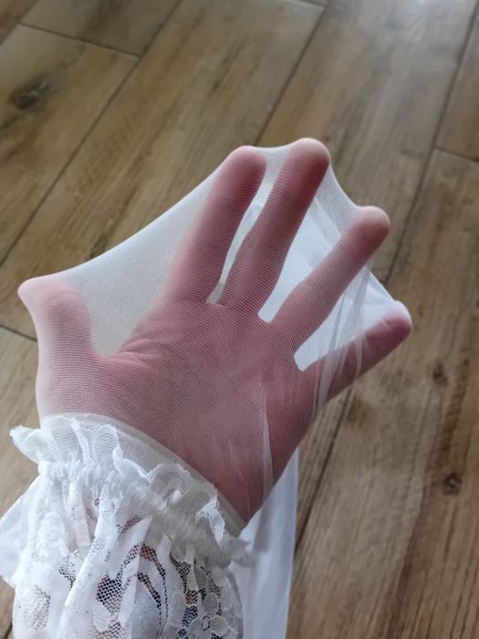 Pończochy damskie cienkie w bieli