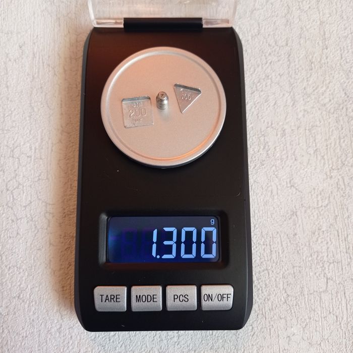 Ваги ювелірні точність 0.001 до 20 грам