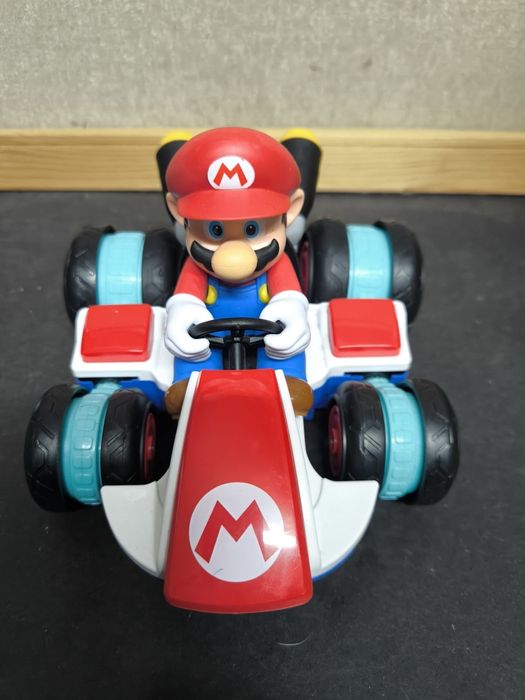 Carrinho do Mario Kart
Carrinho do personagem Mario, pronto para acele