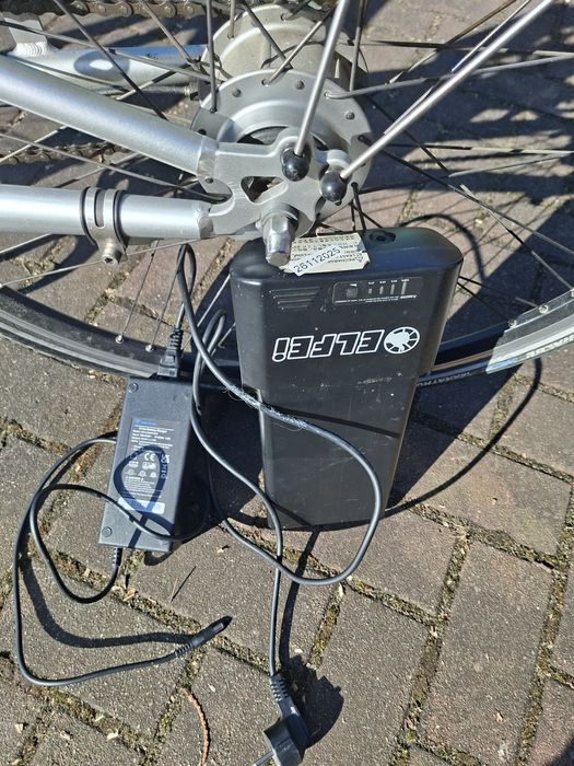 Rower elektryczny firmy  KETTLER TLER
