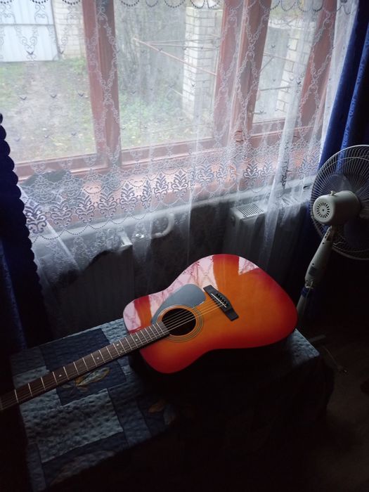 Акустична гітара YAMAHA F310 (Cherry Sunburst)