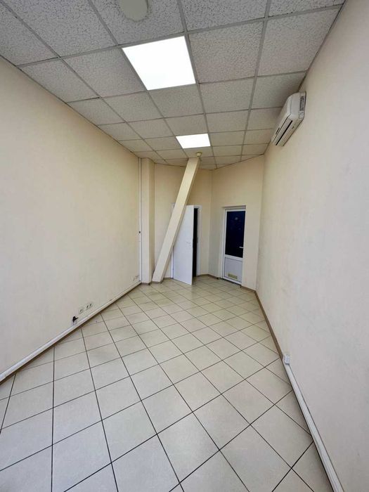 Офісний блок в БЦ, 14 кабінетів, 580 м.кв., генератор, М Дорогожичи