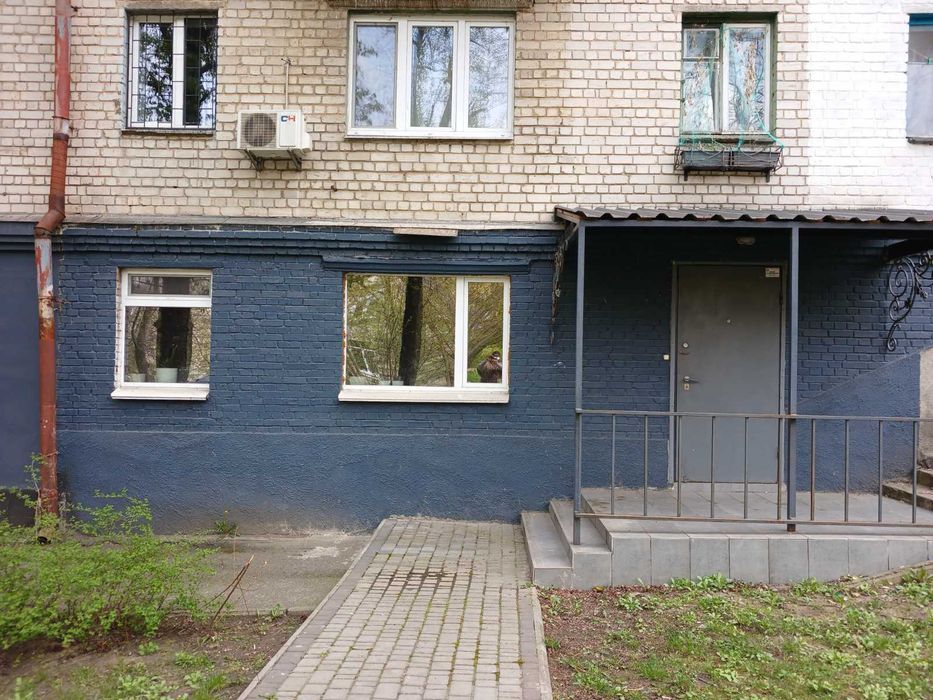Продаж офісу, вулиця Деревлянська, Фасад, н/фонд, окремий вхід.