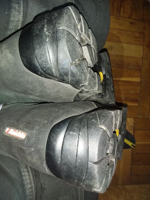 альпинистские горные ботинки  Raichle 44й,меняю на 43 й размер  трекин