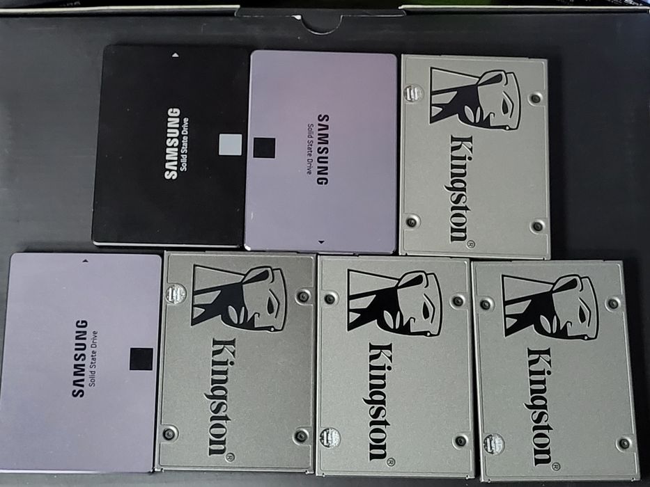 SSD 120 ГБ / 240 ГБ — 2.5" та M.2