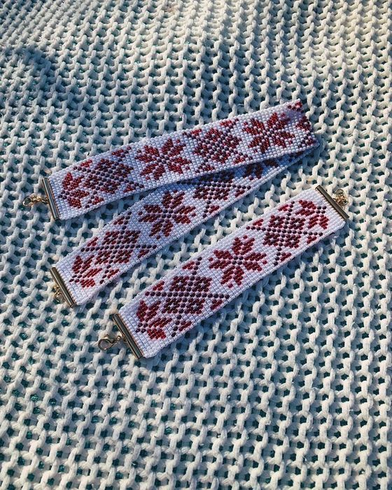 Комплект прикрас чокер та браслет з бісеру ручної роботи