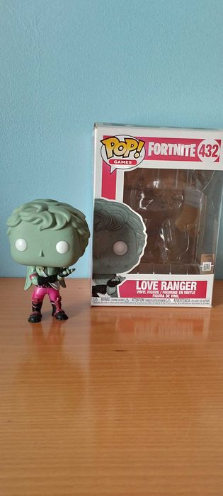 2 figuras Funko Pop Fortnite  (Moonwalker e Love Ranger)