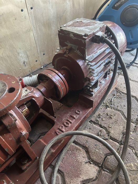Duża Pompa Hydroforowa APOLLO z Silnikiem