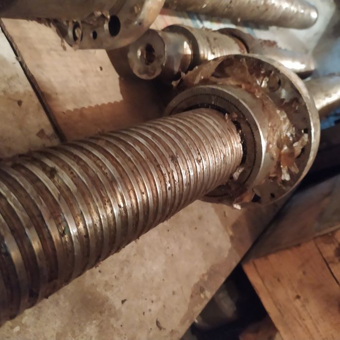 Шарико винтовая пара , винт ШВП на фрезерный или расточной