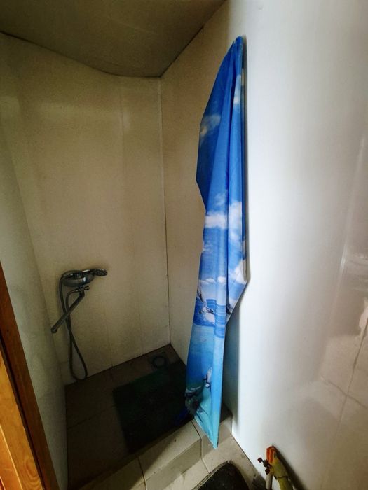 Пів Будинку з окремим подвірʼям.Кушівка