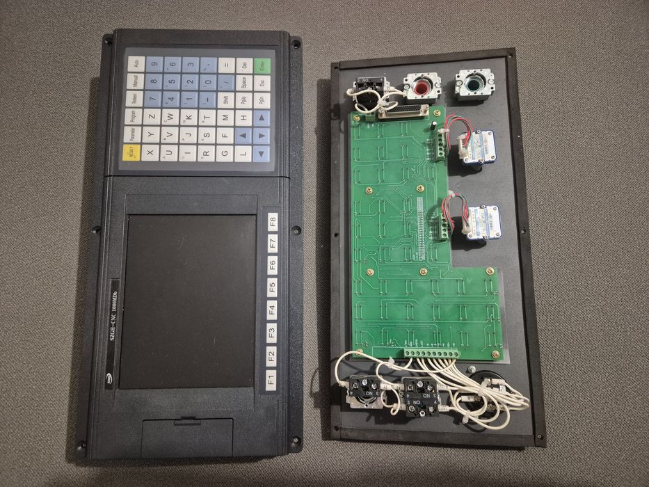 Контролер SZGH-CNC1000MDb 
на 4 осі для фрезерних верстатів з ЧПУ