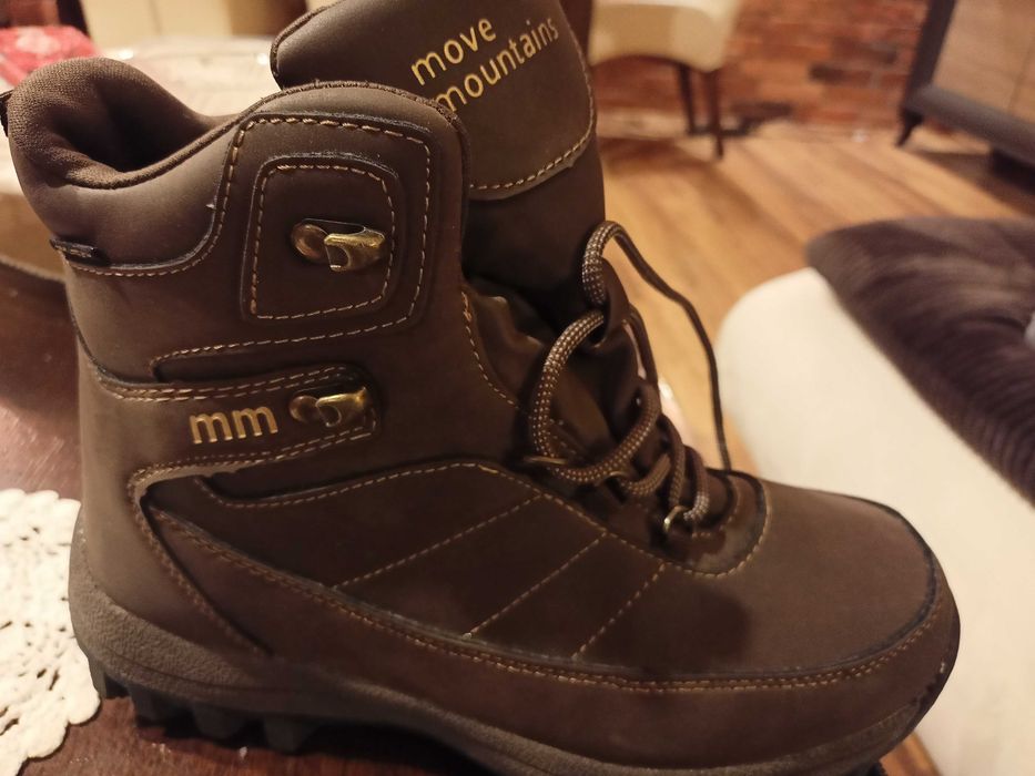Sprzedam norweskie zimowe buty trekkingowe