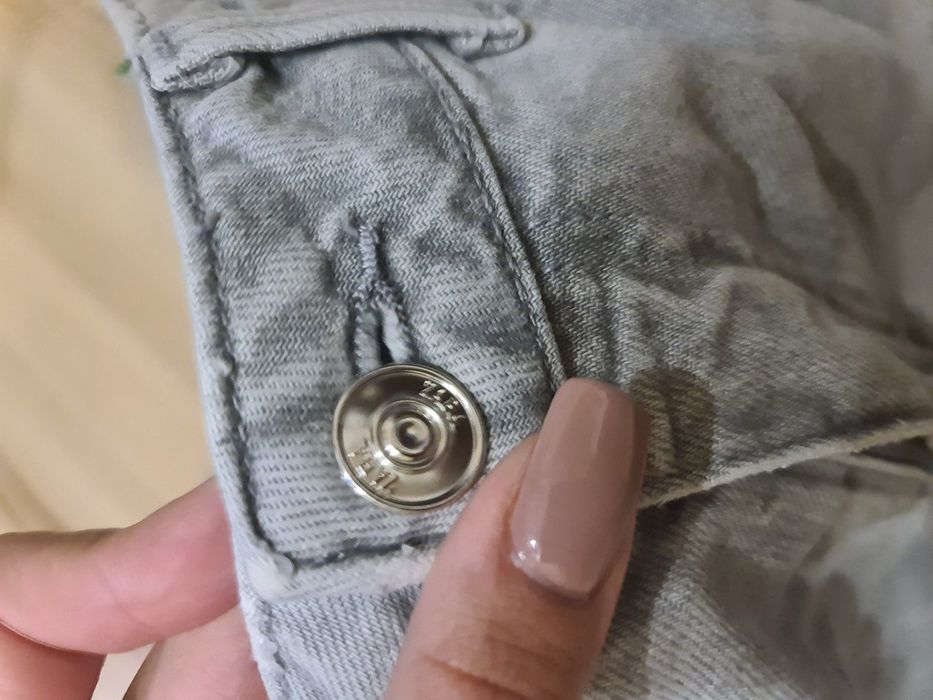 Джинсы серые zara