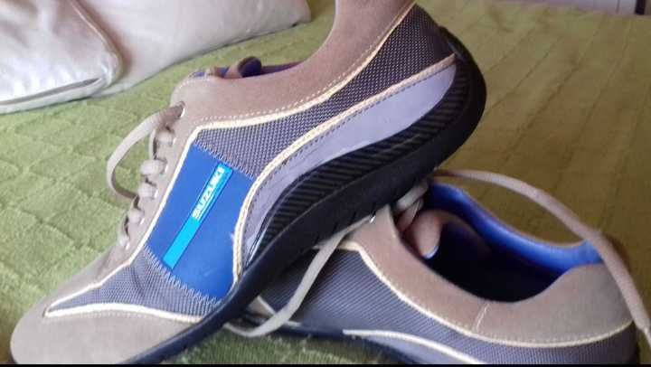 Sapatos tenis 41/42 marca Suzuki moto GP /como novos