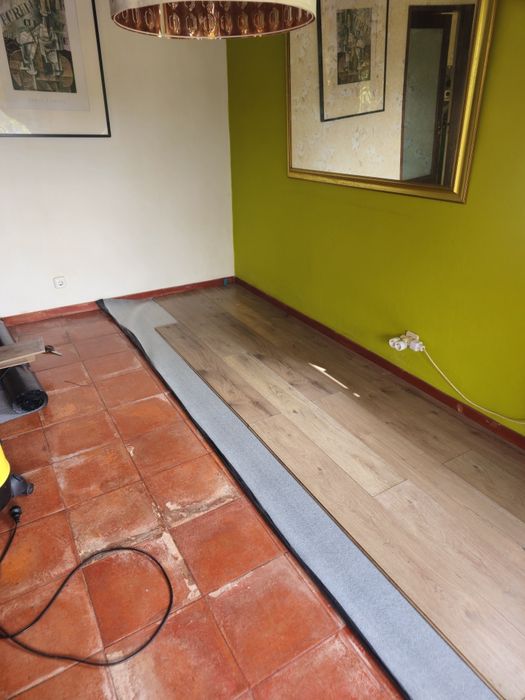 Colocamos Pavimentos / Pinturas interior
