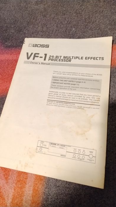 Pedaleira BOSS VF-1