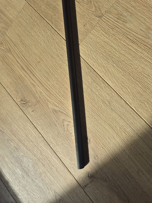Ćwierćwałek czarny PVC  2.5m