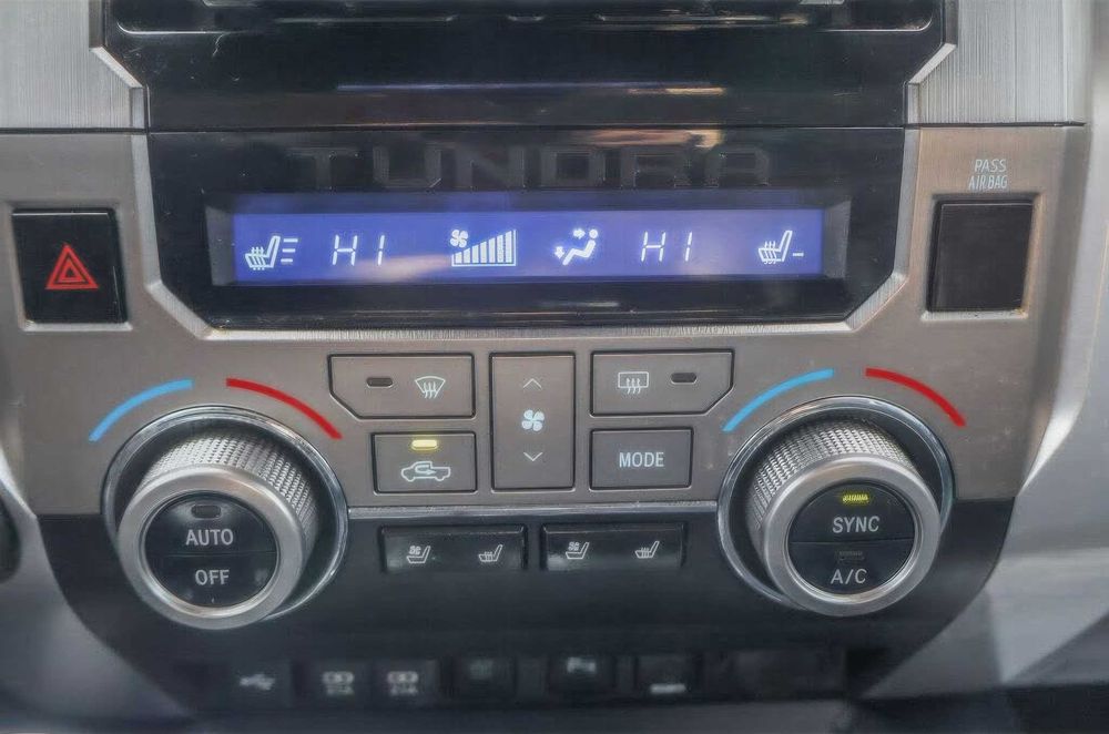 Toyota Tundra Platinum CrewMax      2019