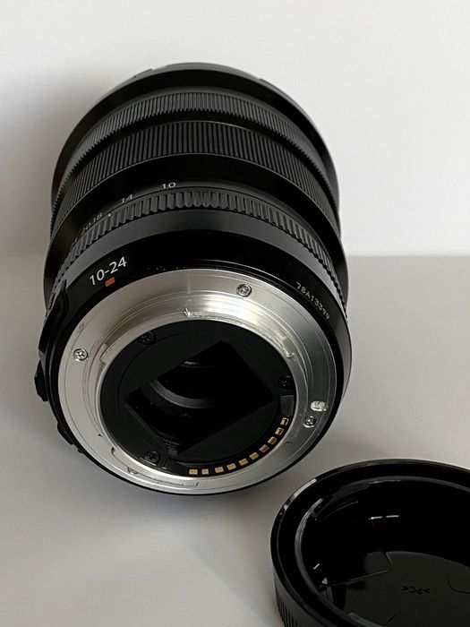 Lente Fujifilm XF 10-24mm f/4 R OIS — Como nova
