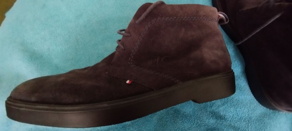 Buty męskie Tommy Hilfiger granatowe zamszowe rozmiar 43
