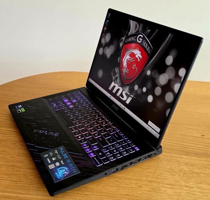 MSI Pulse 16/ Ultra 9/ RTX 4070/ 32GB/ 1TB