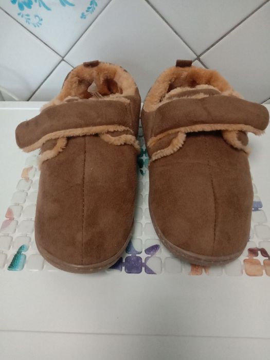 Продам меховые тапочки