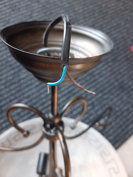 Żyrandol na dwie żarówki