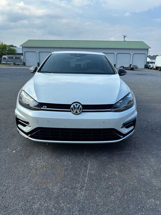 2019 Volkswagen Golf R