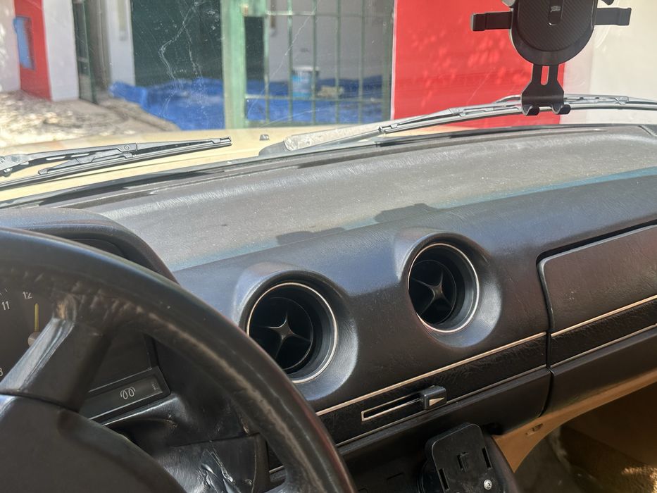 mercedes 300D  w123 1982