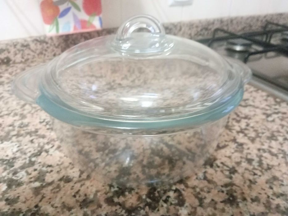 Pirex redondo com tampa